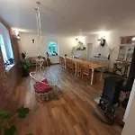 Dom O Niebieskich Okiennicach Lantgård Gryfów Śląski