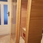 Dom O Niebieskich Okiennicach Lantgård *