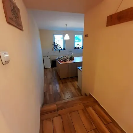 Dom O Niebieskich Okiennicach Vakantieboerderij *