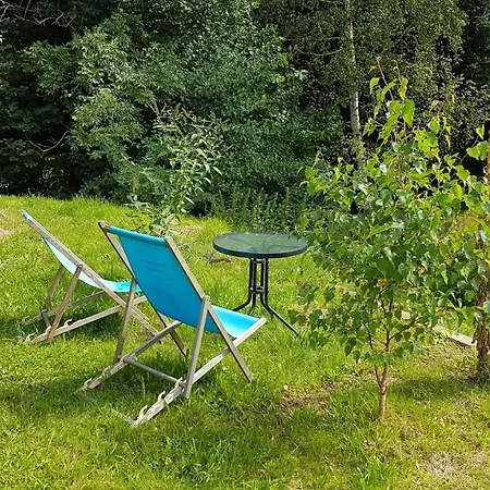 Dom O Niebieskich Okiennicach