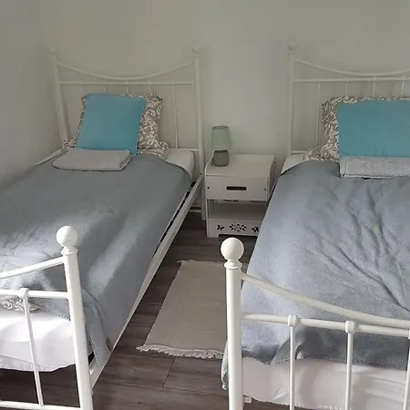 Farm stay Dom O Niebieskich Okiennicach