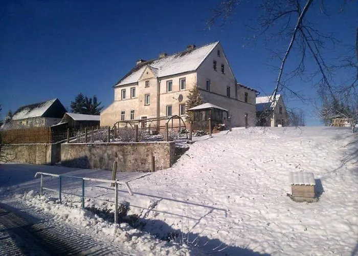 Gospodarstwo agroturystyczne Dom O Niebieskich Okiennicach Gryfów Śląski