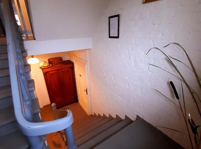 Dom O Niebieskich Okiennicach Gryfow Slaski