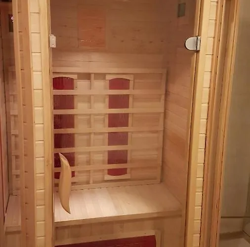 Dom O Niebieskich Okiennicach *