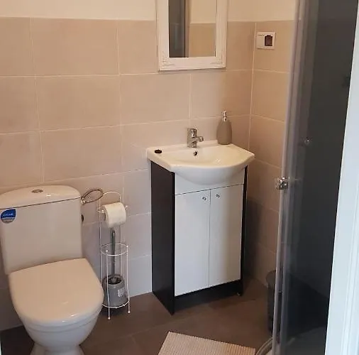 Dom O Niebieskich Okiennicach Farm stay Gryfow Slaski