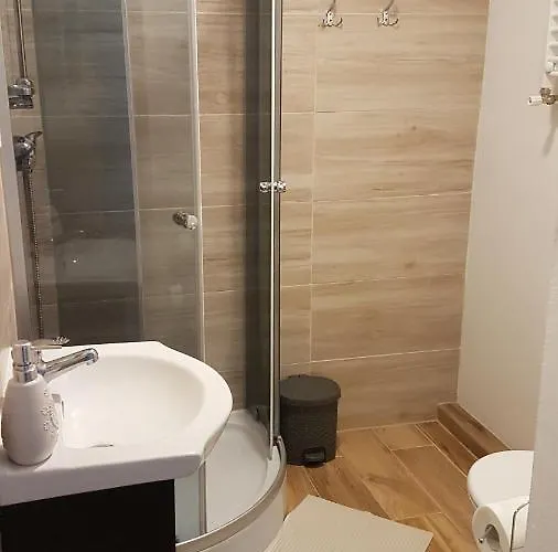 Dom O Niebieskich Okiennicach Farm stay *