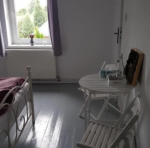 Dom O Niebieskich Okiennicach Farm stay Gryfow Slaski